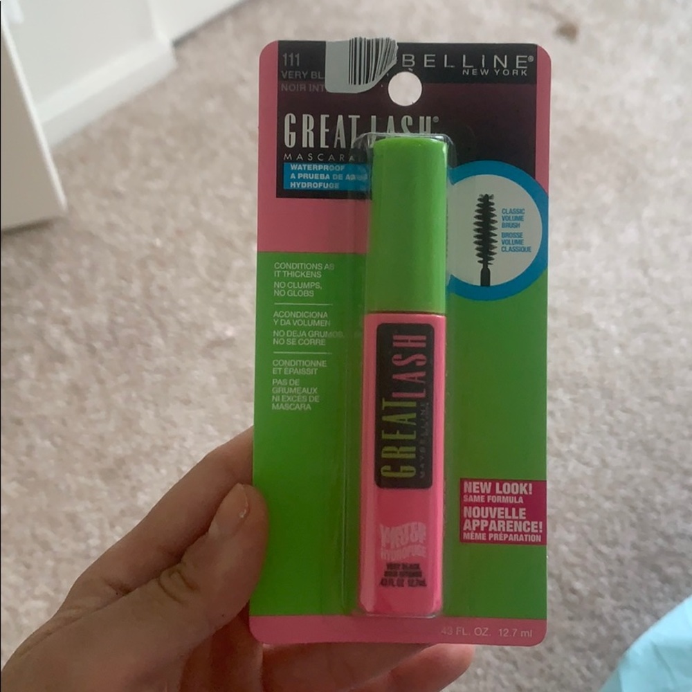 NEW Maybelline Waterproof Mascara